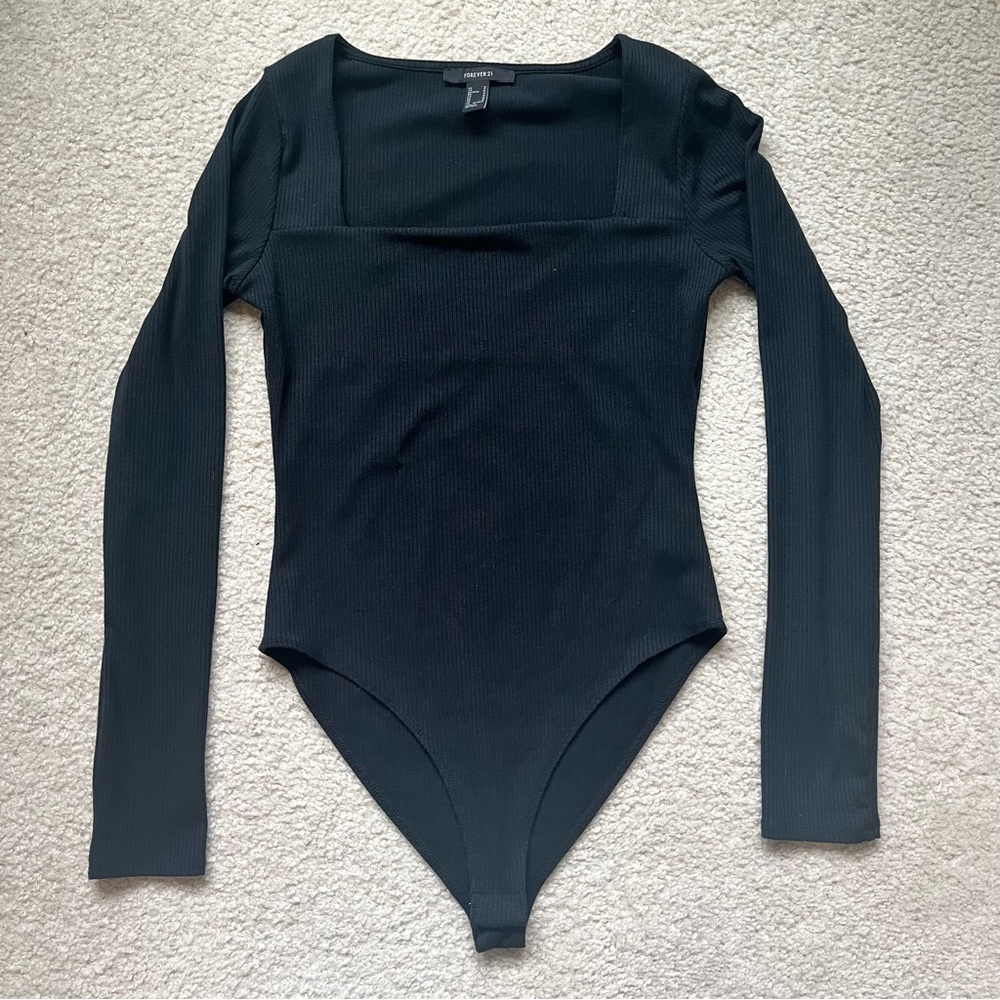 FOREVER 21 black ribbed bodysuit